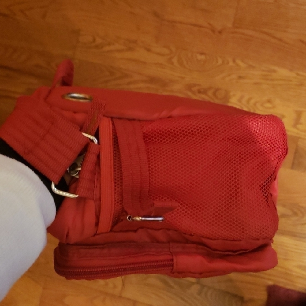 Red bag - Picture 7 of 8